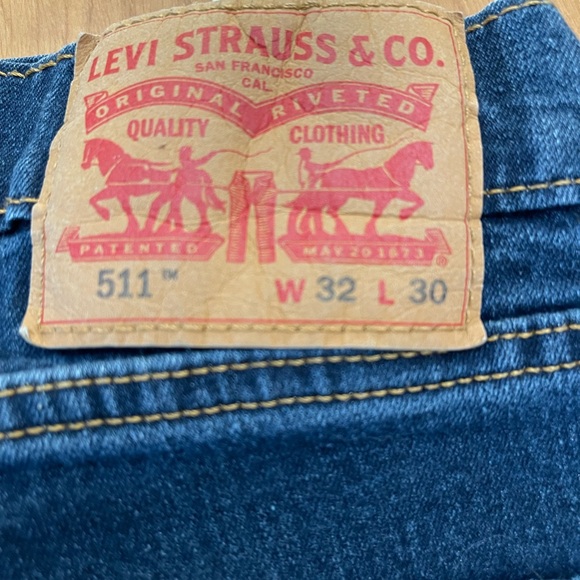 2 pairs of Levi’s for the price of 1! - Picture 2 of 7